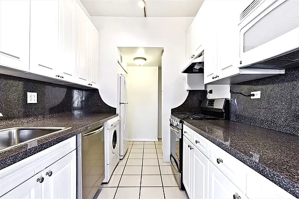 Sold by Corcoran | media 5