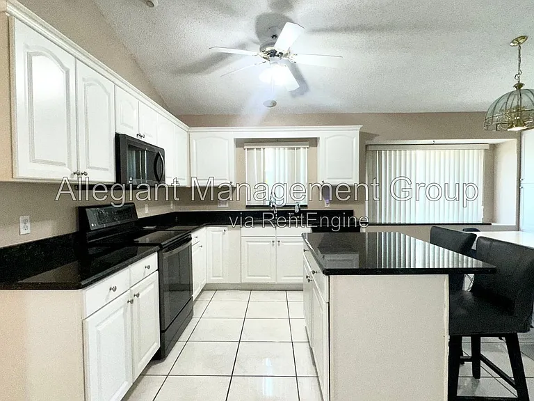 223 Lake Davenport Estates Dr — Photo 7