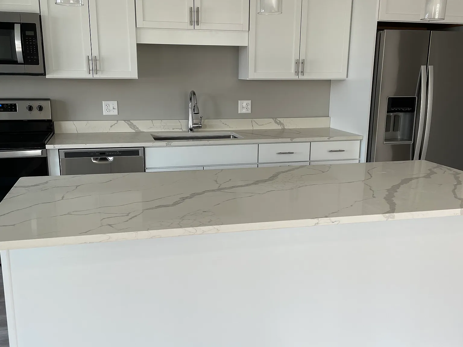 2 bed, 1.5 bath, 1008 sqft, $2,800 — Photo 1
