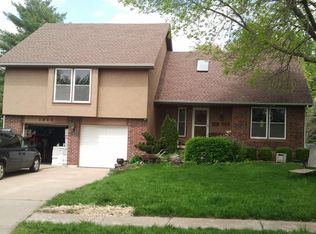 1900 SW New Orleans Ave, Lees Summit, MO 64081