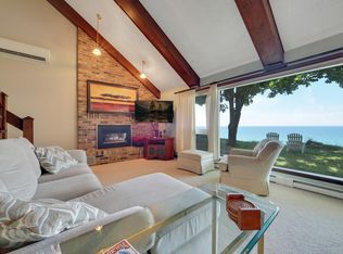 4616 W Fox Farm Rd, Manistee, MI 49660