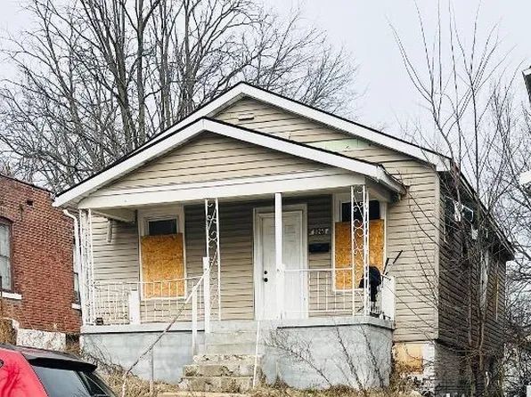 825 Canaan Ave, Saint Louis, MO 63147