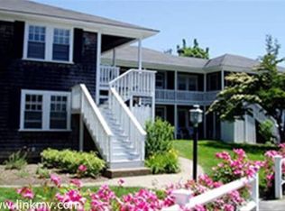 15 Mill St #25, Edgartown, MA 02539