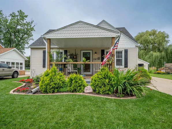 817 E Kay St, Morton, IL 61550