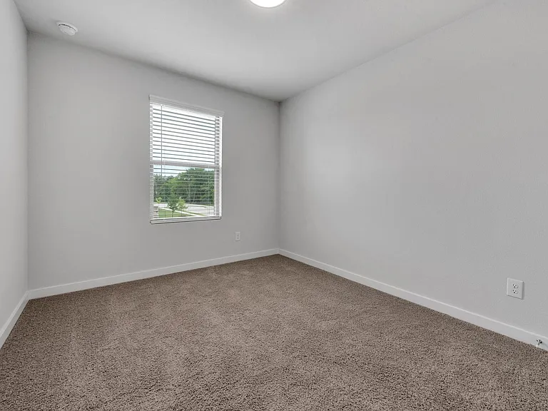 606 Green Grass Dr — Photo 20