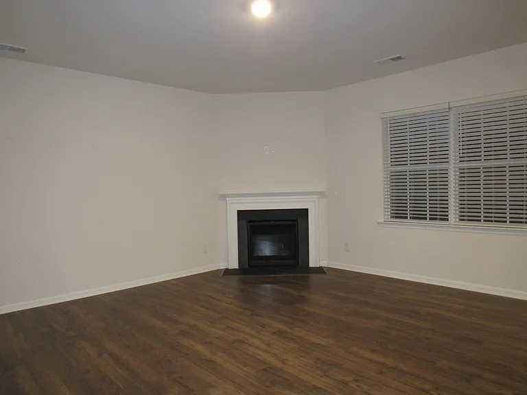 114 Sequoia Forest Dr — Photo 18