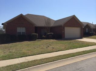 1813 White Oak Cir, Benton, AR 72019
