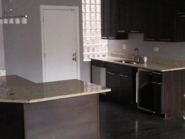 7020 S Chappel Ave, Chicago, IL 60649