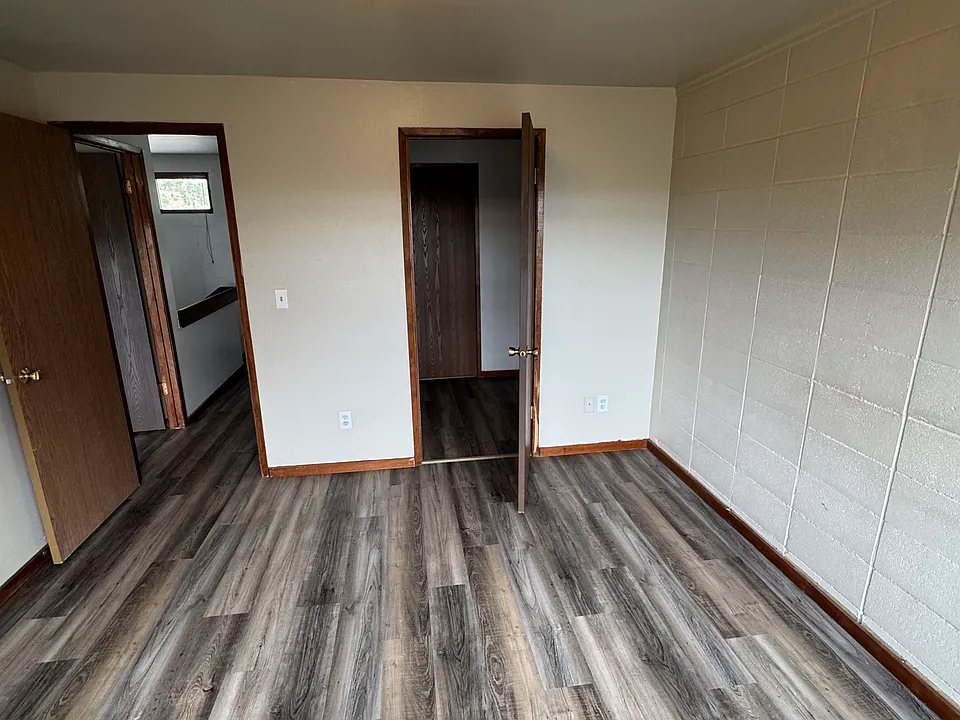 1013 Goodlander Dr #10