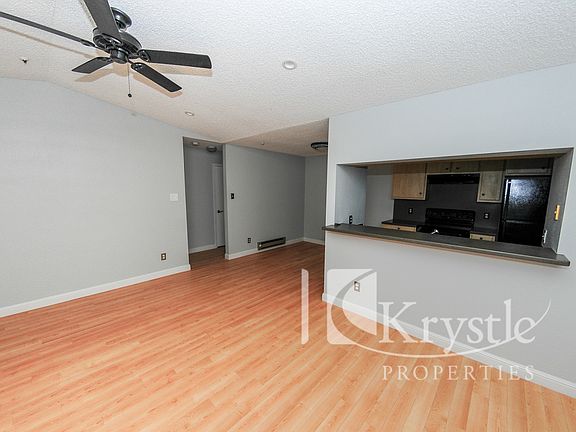 3rd image of 1201 Glen Cove Pkwy APT 816
