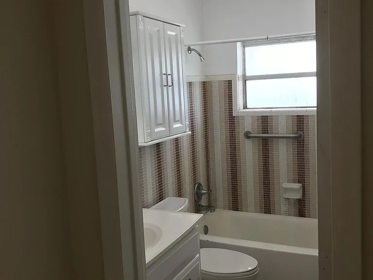 140 Bomarc Ln — Photo 18