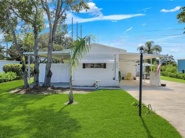 27397 Duvernay DR, BONITA SPRINGS, FL 34135