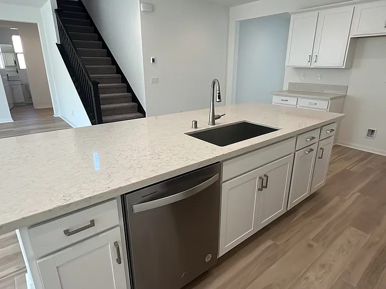 21469 Thomas Ct — Photo 28