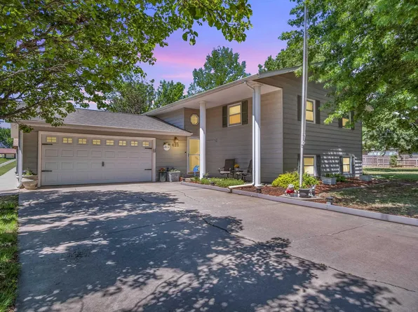 620 Manchester Ct, McPherson, KS 67460