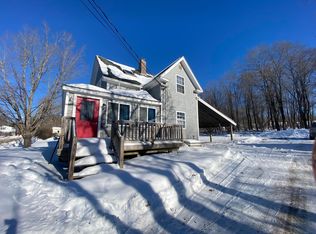 107 Prospect St, Dexter, ME 04930