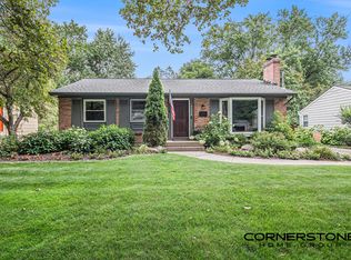 2236 Sylvan Ave SE, Grand Rapids, MI 49506