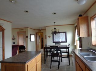 11759 Village Pines Ct, South Lyon, MI 48178