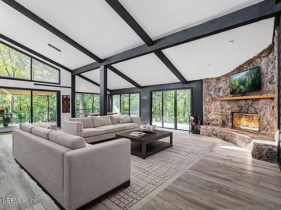 3rd image of 4050 WATERWAY Court