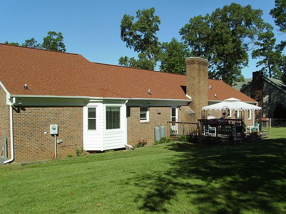 2nd image of 107 Hall St