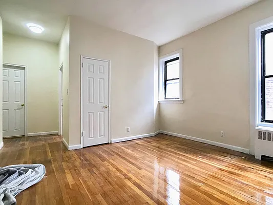 Rented by Sovereign Associates | media 20