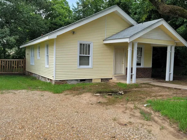1012 W 5th St, Hope, AR 71801