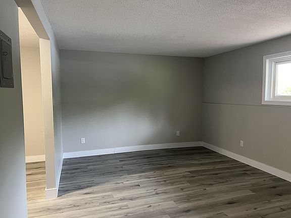 5th image of 240 Water St W #104