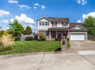 228 Woody Oak Dr, Milton, WV 25541