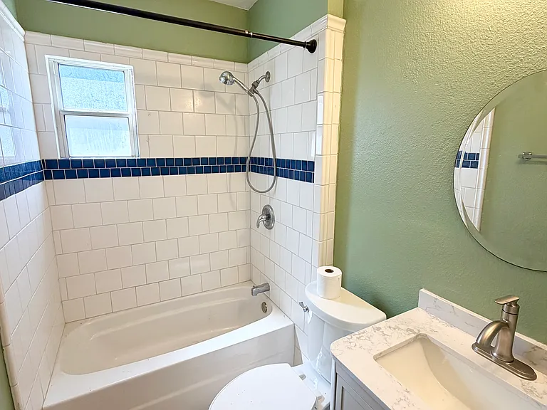 905 Ocean Ave #1/4 — Photo 6