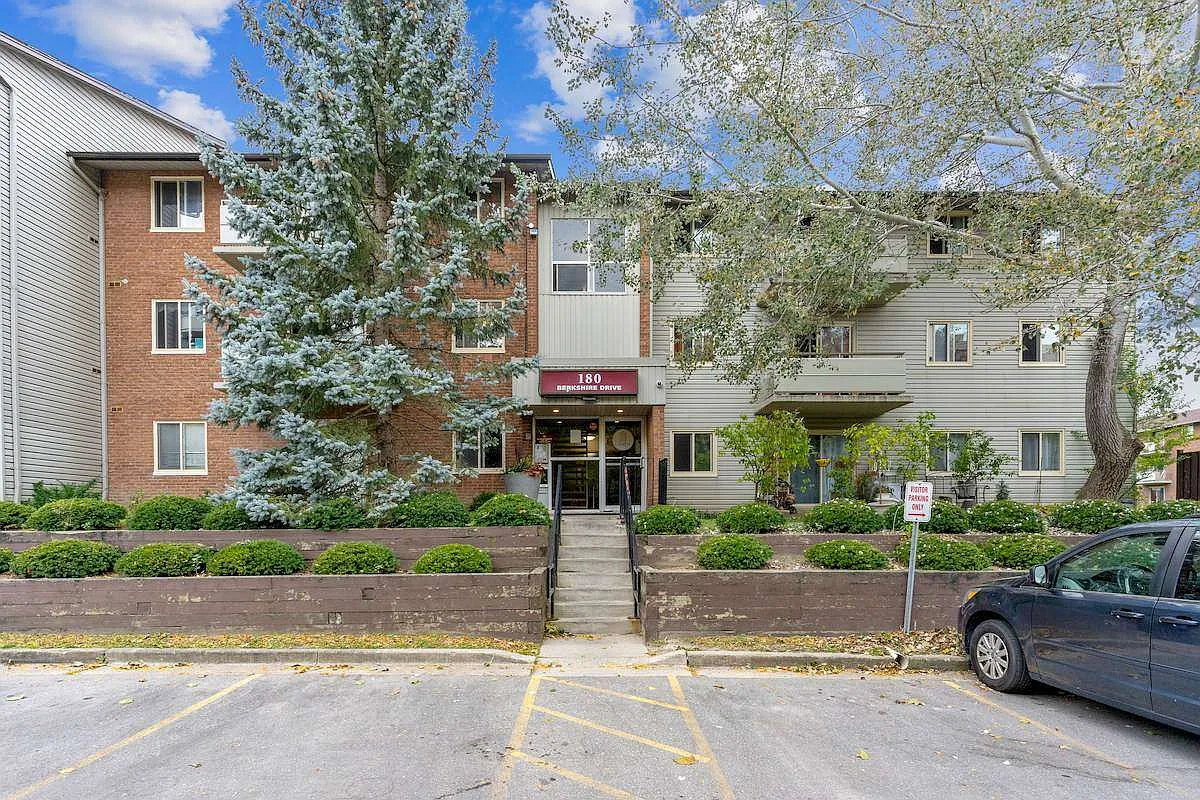 170 Berkshire Dr #1014499 photo 1