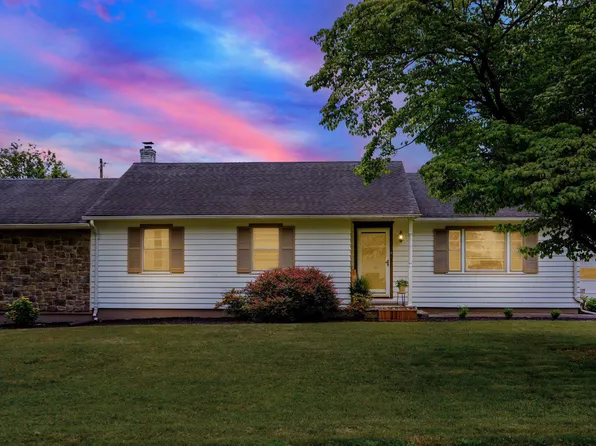 160 Highland Rd, Chambersburg, PA 17202