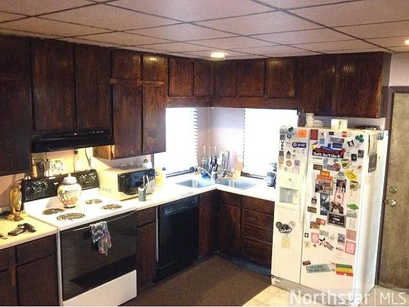 5th image of 2634 Girard Ave N