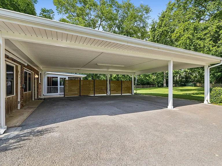 1518 Lipscomb Dr — Photo 46