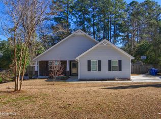 2110 Perry Dr, Jacksonville, NC 28546