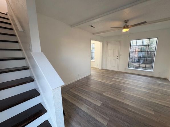 2720 SW 74th St APT 14