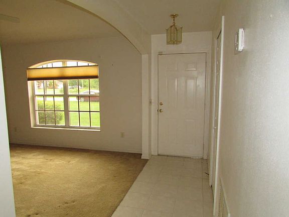 3rd image of 5766 NW Cleburn Dr