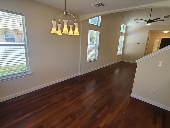 5th image of 1404 Colorado Bend Dr