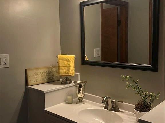 4th image of 1436 Thamesford Dr