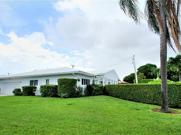 4th image of 2626-2628 NE 49th St