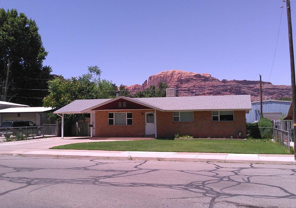 Front of house on Opal Street
