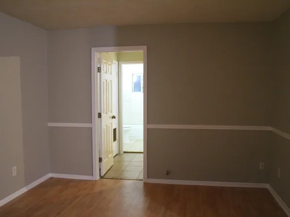 223 Kelsey Ave APT 3, San Antonio, TX 78211