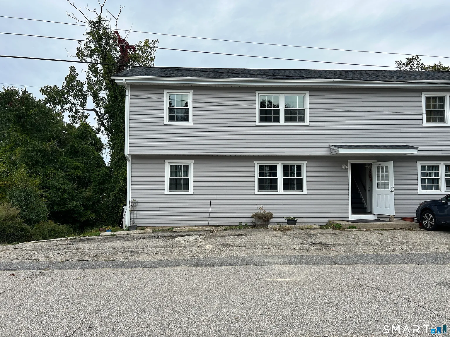 2 bed, 1.0 bath, 950 sqft, $1,600 — Photo 1