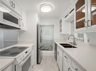 18411 Hatteras St Unit 138, Tarzana, CA