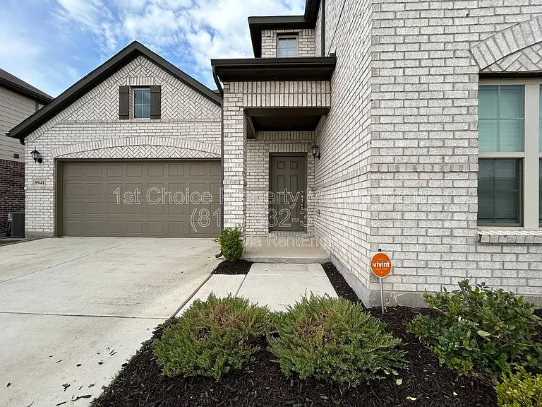 8941 Lantana Meadow Dr — Photo 4