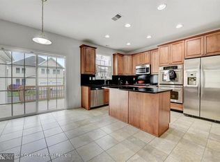 6 Bullock Way, Chesterfield, NJ 08515