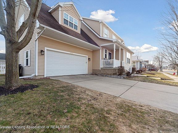 3rd image of 555 Buteo Dr