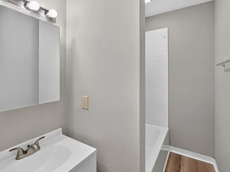1 Lapierre St — Photo 18
