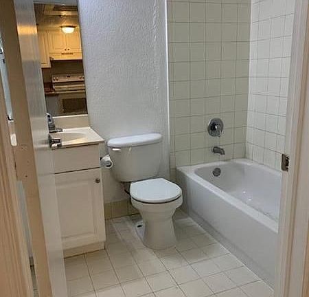 5th image of 401 Northwood Rd #310