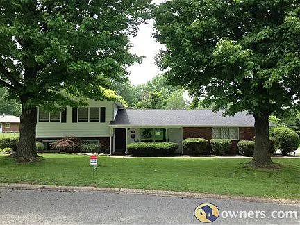 105 Dewey Dr photo 1