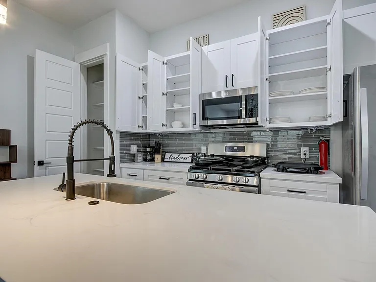 9305 Tower St — Photo 5