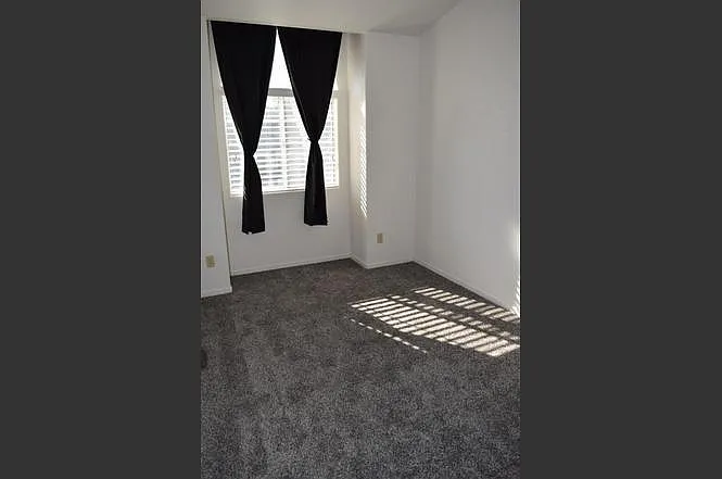 1408 E Salem Ave — Photo 20